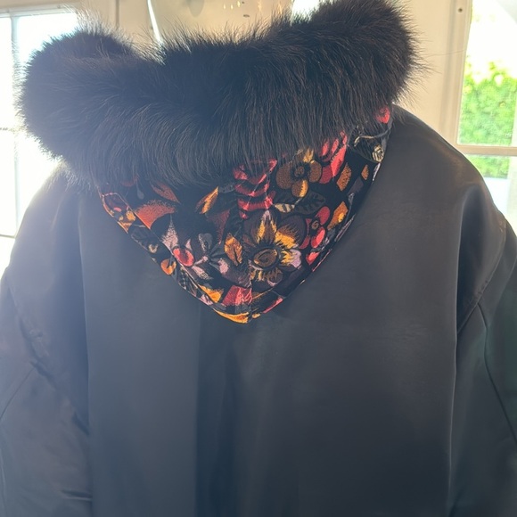 Vintage Mulberry Street Black Multi Floral Velvet & Satin Fox Trim Jacket Size M - Picture 7 of 15